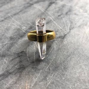 Quartz ring
